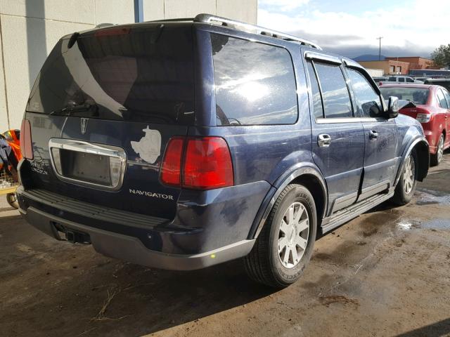 5LMFU27R94LJ15918 - 2004 LINCOLN NAVIGATOR Көк фото 4