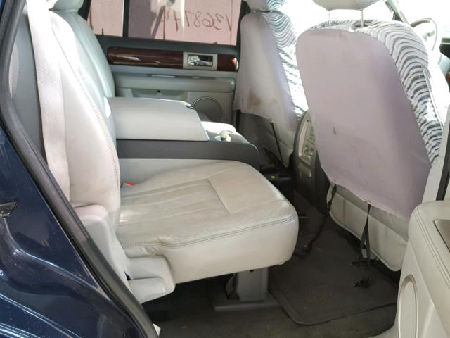 5LMFU27R94LJ15918 - 2004 LINCOLN NAVIGATOR Көк фото 6