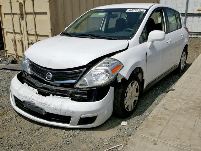 3N1BC1CP7AL383408 - 2010 NISSAN VERSA S WHITE photo 2