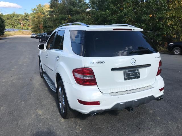 4JGBB7CB2AA613804 - 2010 MERCEDES-BENZ ML 550 4MA WHITE photo 3