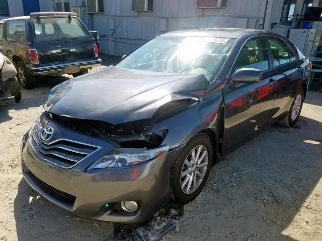 4T1BF3EK6BU179395 - 2011 TOYOTA CAMRY BASE CHARCOAL photo 2