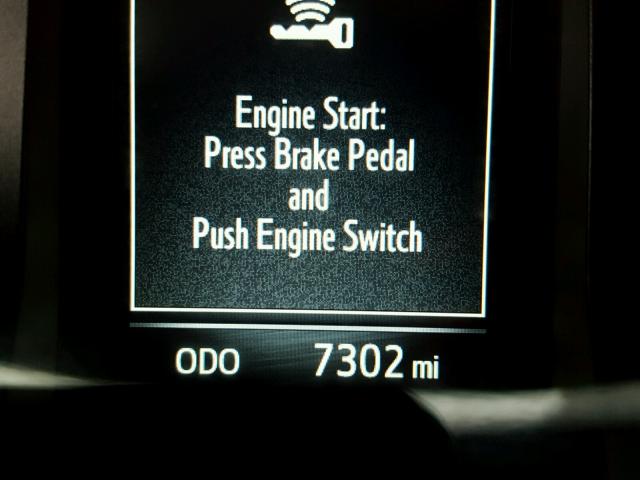 5TFAZ5CN1HX028553 - 2017 TOYOTA TACOMA DOU WHITE photo 8