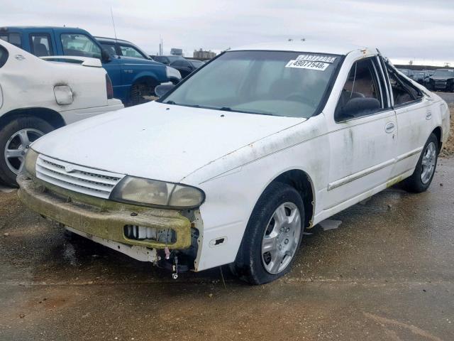 1N4BU31D5SC176663 - 1995 NISSAN ALTIMA XE WHITE photo 2