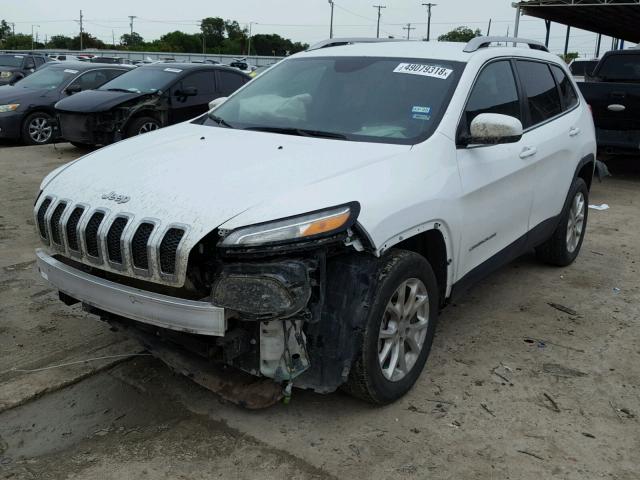 1C4PJLCB4JD566425 - 2018 JEEP CHEROKEE L WHITE photo 2