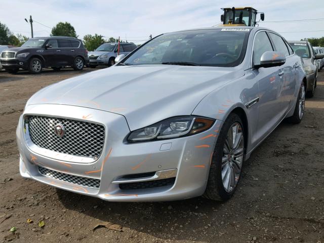 SAJWA2GE0GMV94274 - 2016 JAGUAR XJL SUPERC SILVER photo 2