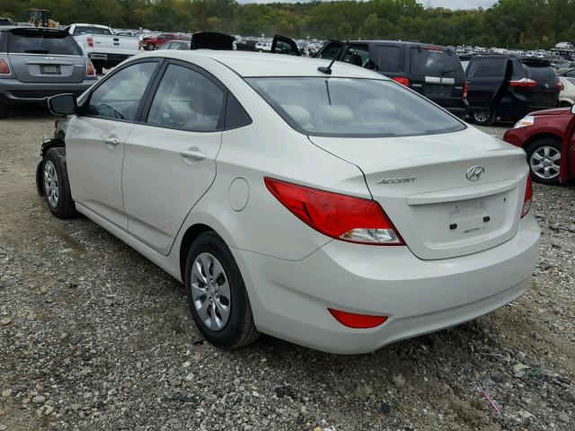 KMHCT4AE4GU090841 - 2016 HYUNDAI ACCENT SE CREAM photo 3