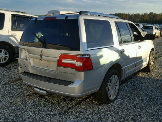 5LMJJ2J50BEJ03912 - 2011 LINCOLN NAVIGATOR Күміс фото 4