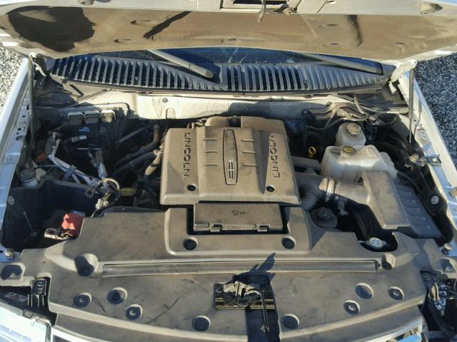 5LMJJ2J50BEJ03912 - 2011 LINCOLN NAVIGATOR Күміс фото 7