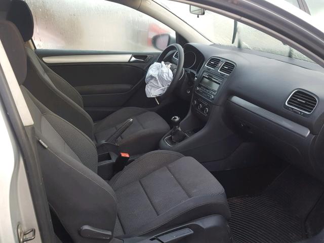 WVWAA7AJ4BW206973 - 2011 VOLKSWAGEN GOLF 银色 照片 5