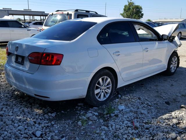 3VW2K7AJ9EM308305 - 2014 VOLKSWAGEN JETTA BASE WHITE photo 4