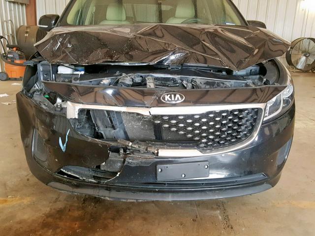 KNDMB5C12F6063684 - 2015 KIA SEDONA LX BLACK photo 9