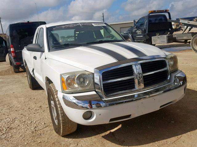 1D7HE42K65S145264 - 2005 DODGE DAKOTA SLT WHITE photo 1