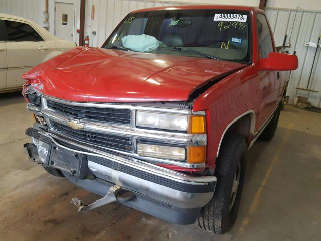 1GCEK14R2VZ149298 - 1997 CHEVROLET GMT-400 K1 RED photo 2