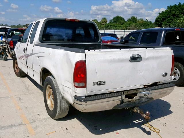 1FTZX1720YNB39544 - 2000 FORD F150 WHITE photo 3