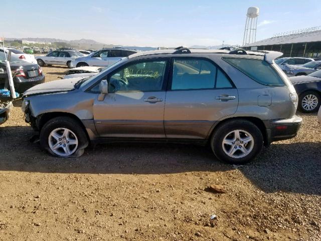 JTJHF10U010197129 - 2001 LEXUS RX 300 BEIGE photo 9