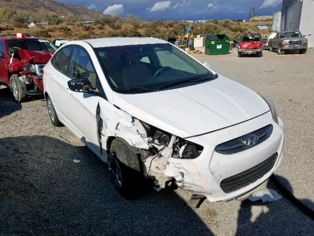 KMHCT4AE3GU160684 - 2016 HYUNDAI ACCENT SE WHITE photo 1