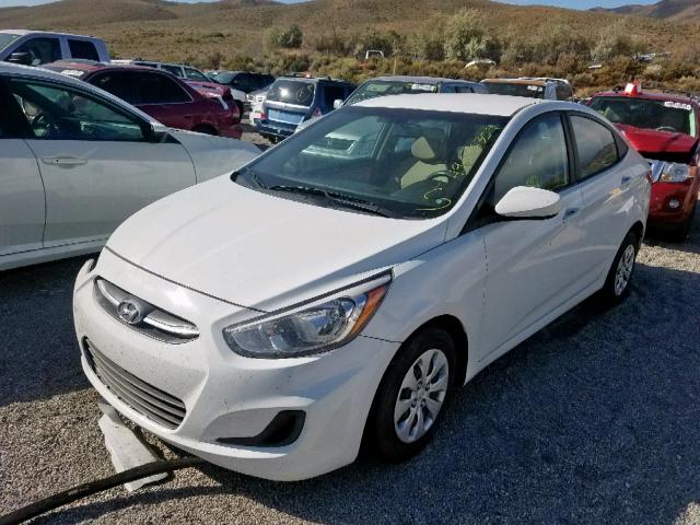 KMHCT4AE3GU160684 - 2016 HYUNDAI ACCENT SE WHITE photo 2