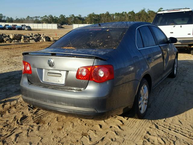 3VWEF71K77M128365 - 2007 VOLKSWAGEN JETTA WOLF GRAY photo 4