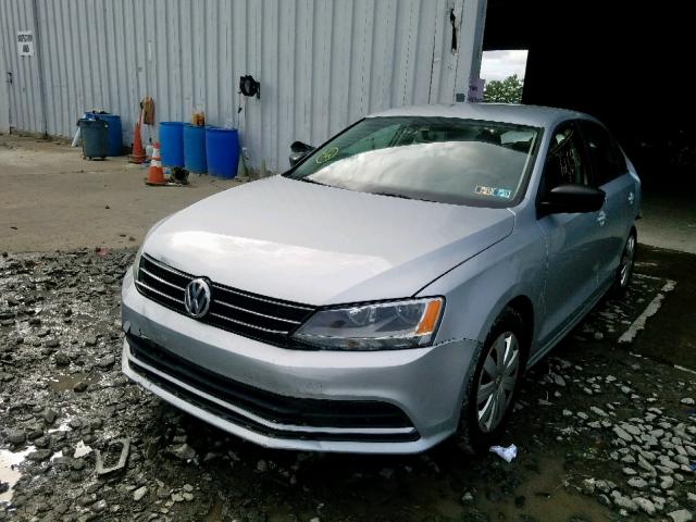 3VW2K7AJ3FM288831 - 2015 VOLKSWAGEN JETTA BASE 银色 照片 2