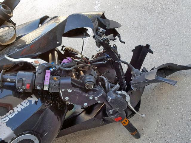 JKAEXEC1X9DA31309 - 2009 KAWASAKI EX650 C 黑色 照片 8