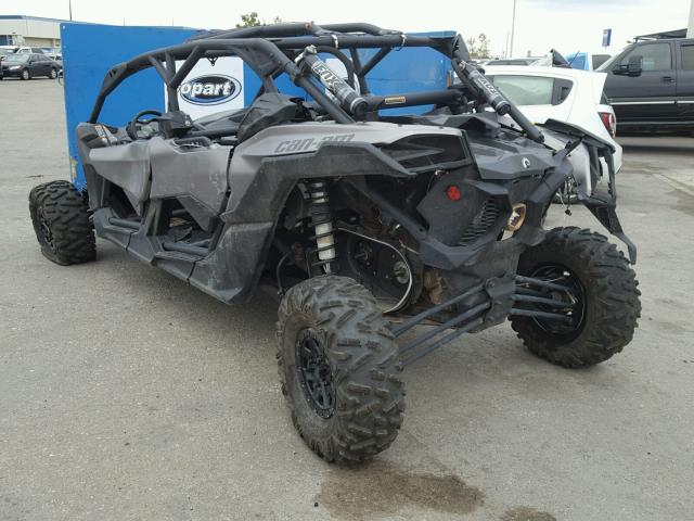 3JBVNAW43JK003740 - 2018 CAN-AM MAVERICK X GRAY photo 3