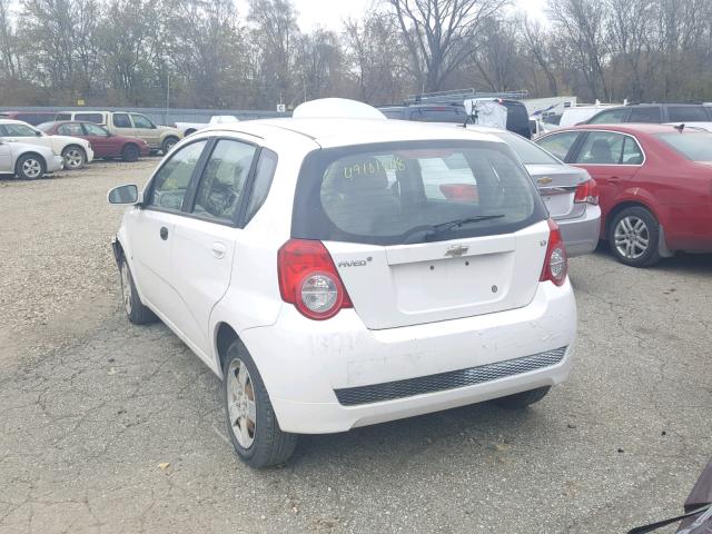 KL1TD66E19B680605 - 2009 CHEVROLET AVEO LS WHITE photo 3