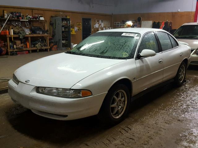 1G3WS52HXXF364602 - 1999 OLDSMOBILE INTRIGUE G WHITE photo 2