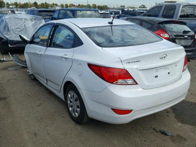 KMHCT4AE1HU358360 - 2017 HYUNDAI ACCENT SE WHITE photo 3