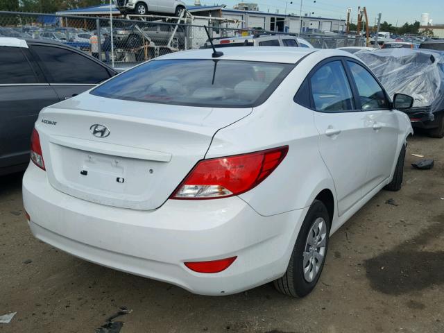 KMHCT4AE1HU358360 - 2017 HYUNDAI ACCENT SE WHITE photo 4