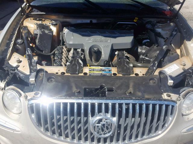 2G4WC582881250070 - 2008 BUICK LACROSSE C BEIGE photo 7