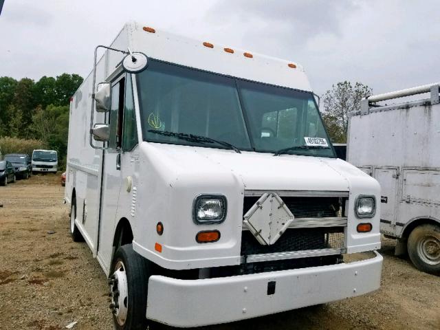 4UZAANBW01CH53378 - 2001 FREIGHTLINER CHASSIS M WHITE photo 1