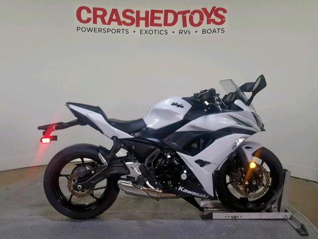 JKAEXEJ17HDA01489 - 2017 KAWASAKI EX650 J WHITE photo 1