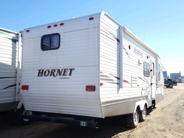 4YDT26R27B7200055 - 2011 KEYSTONE HORNET WHITE photo 4