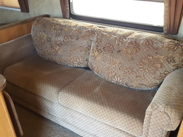 4YDT26R27B7200055 - 2011 KEYSTONE HORNET WHITE photo 6