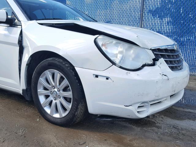 1C3BC5ED5AN142989 - 2010 CHRYSLER SEBRING TO WHITE photo 9