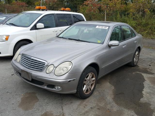 WDBUF65JX3A243915 - 2003 MERCEDES-BENZ E 320 GRAY photo 2