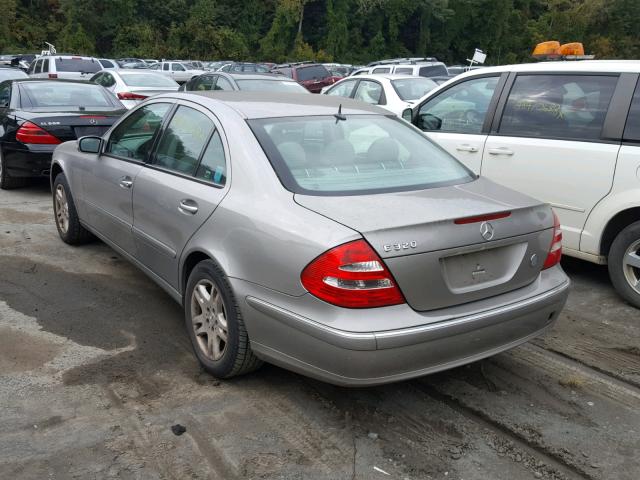 WDBUF65JX3A243915 - 2003 MERCEDES-BENZ E 320 GRAY photo 3