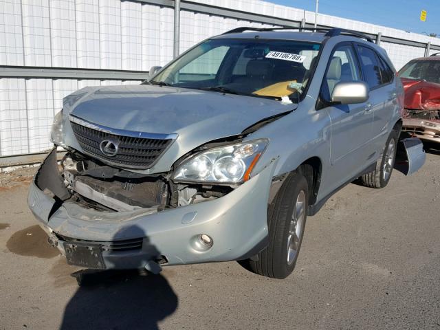 JTJHW31UX72017291 - 2007 LEXUS RX 400H SILVER photo 2