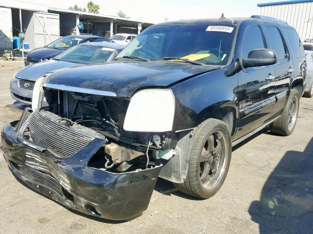 1GKFK638X7J367098 - 2007 GMC YUKON DENA BLACK photo 2