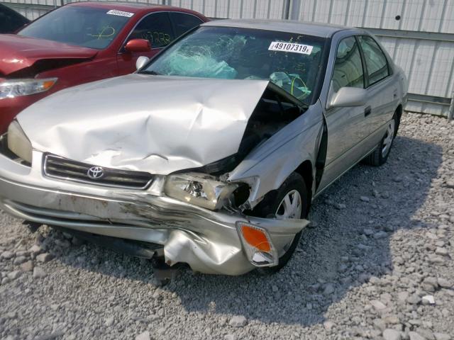 4T1BG22K81U031839 - 2001 TOYOTA CAMRY CE SILVER photo 2