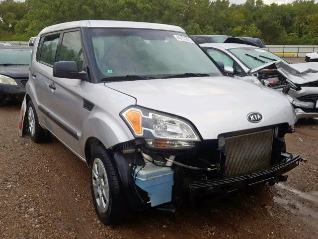 KNDJT2A19B7303738 - 2011 KIA SOUL SILVER photo 1