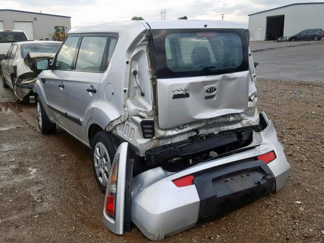 KNDJT2A19B7303738 - 2011 KIA SOUL SILVER photo 3