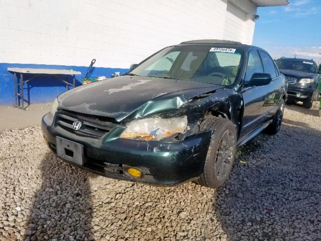 1HGCG165X1A070054 - 2001 HONDA ACCORD EX GREEN photo 2