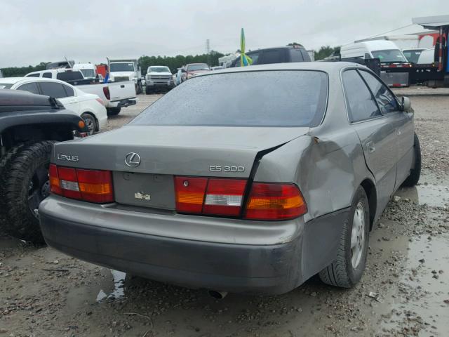 JT8BF28GXW5018889 - 1998 LEXUS ES 300 BROWN photo 4