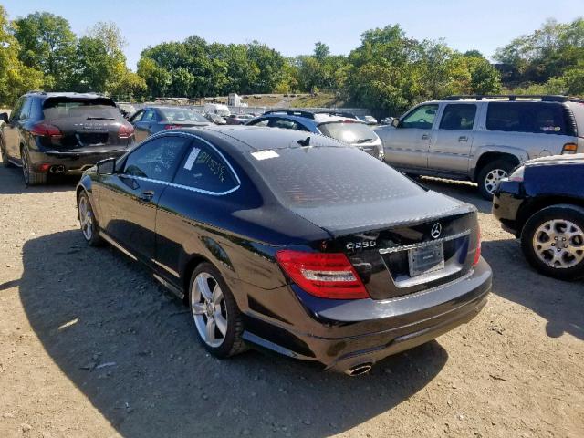 WDDGJ4HB2CF919305 - 2012 MERCEDES-BENZ C 250 BLACK photo 3