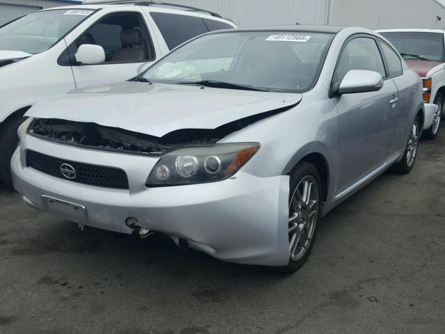 JTKDE3B77A0318111 - 2010 TOYOTA SCION TC 银色 照片 2