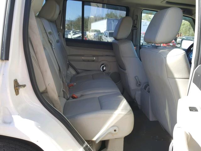 1J8HG58246C298778 - 2006 JEEP COMMANDER WHITE photo 6