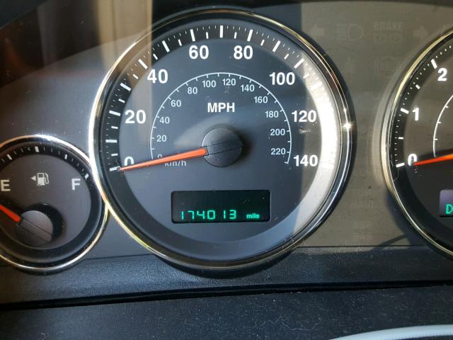 1J8HG58246C298778 - 2006 JEEP COMMANDER WHITE photo 8