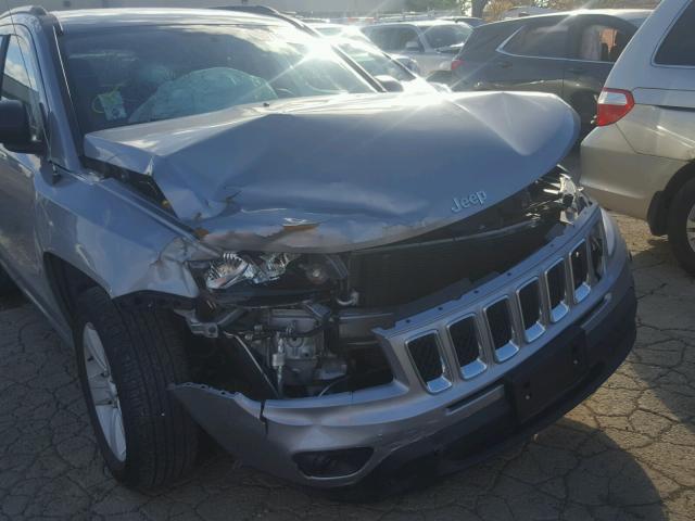 1C4NJDBB1GD662312 - 2016 JEEP COMPASS SP 银色 照片 9