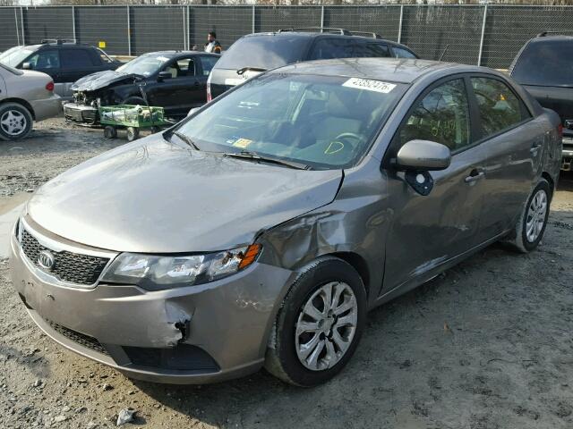 KNAFU4A22D5645664 - 2013 KIA FORTE EX GRAY photo 2